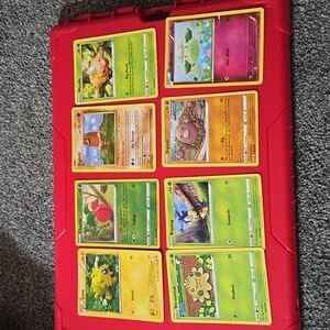 8 Pokemon HP Cards